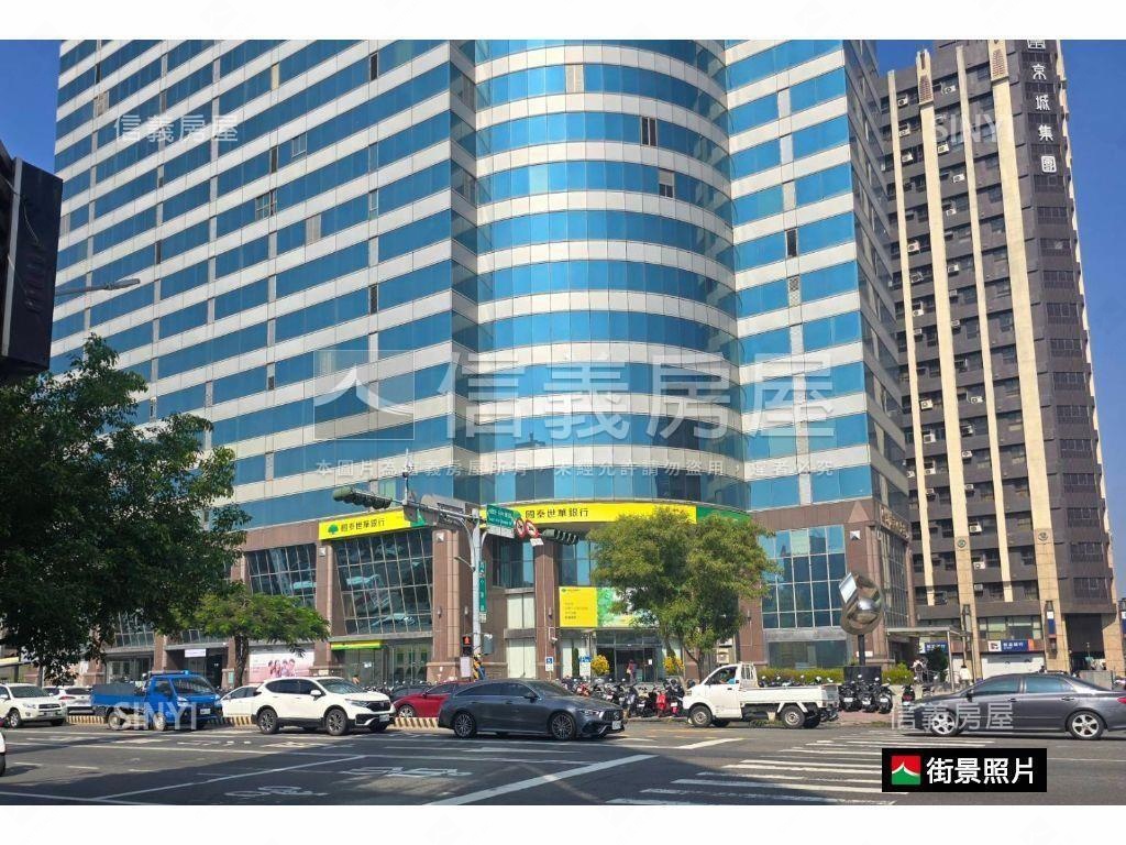 湯山｜朝南高樓三房平車房屋室內格局與周邊環境