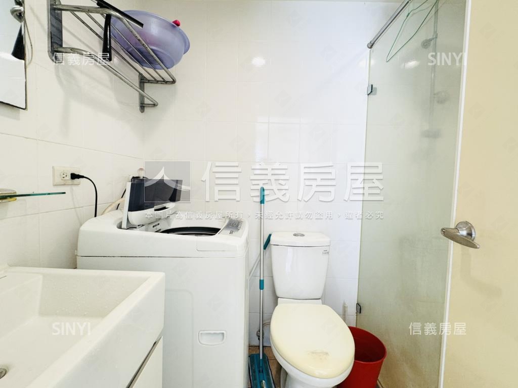 近新板特區置產珠寶盒房屋室內格局與周邊環境