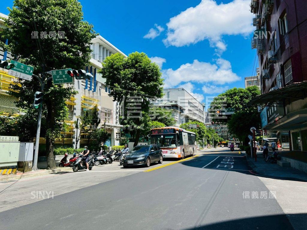 秀朗國小邊間採光四房房屋室內格局與周邊環境