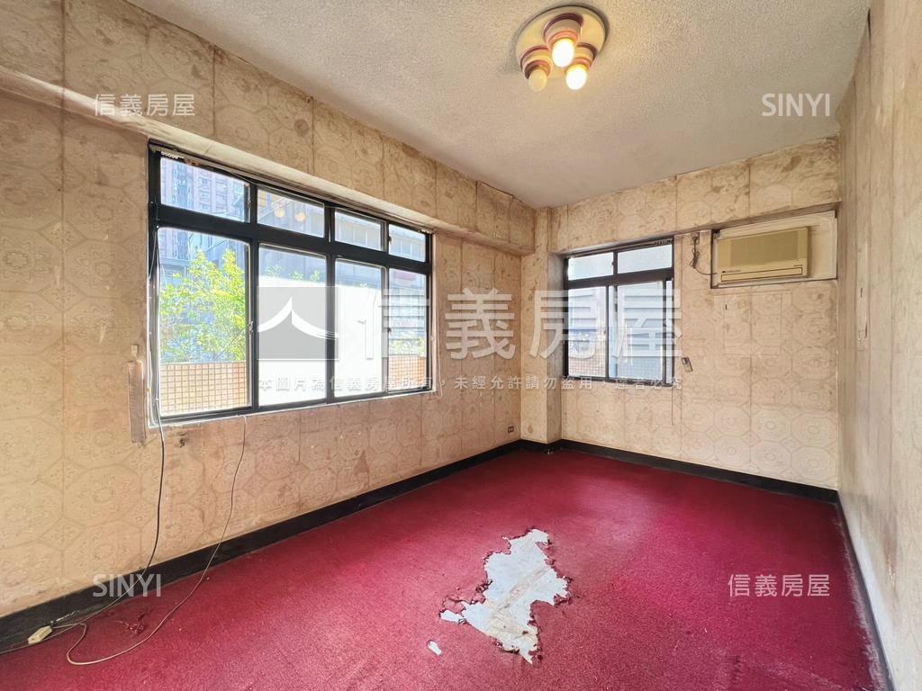 誠售玫瑰香檳採光四房房屋室內格局與周邊環境