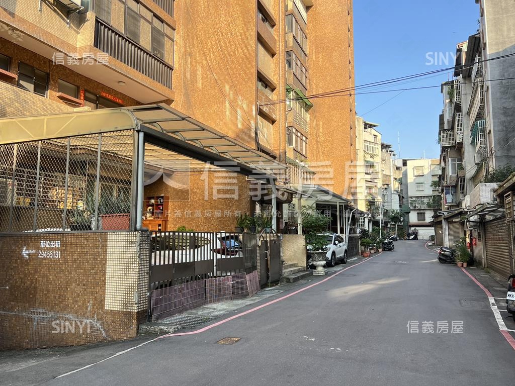 誠售玫瑰香檳採光四房房屋室內格局與周邊環境