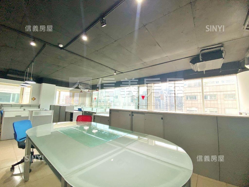 華泰財經帷幕辦公房屋室內格局與周邊環境