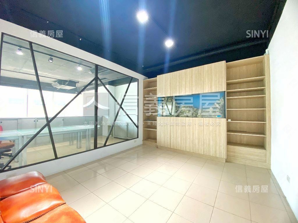華泰財經帷幕辦公房屋室內格局與周邊環境