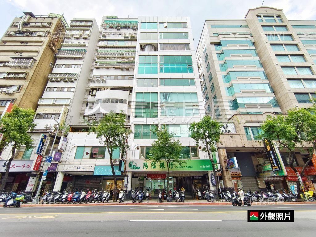 華泰財經帷幕辦公房屋室內格局與周邊環境