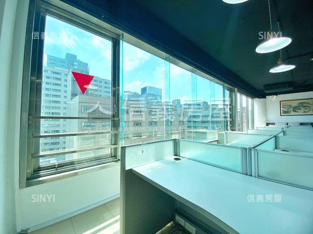 華泰財經帷幕辦公房屋室內格局與周邊環境