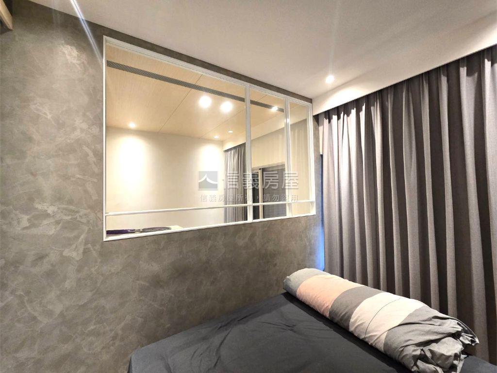 親友專任龍門學區７年屋房屋室內格局與周邊環境