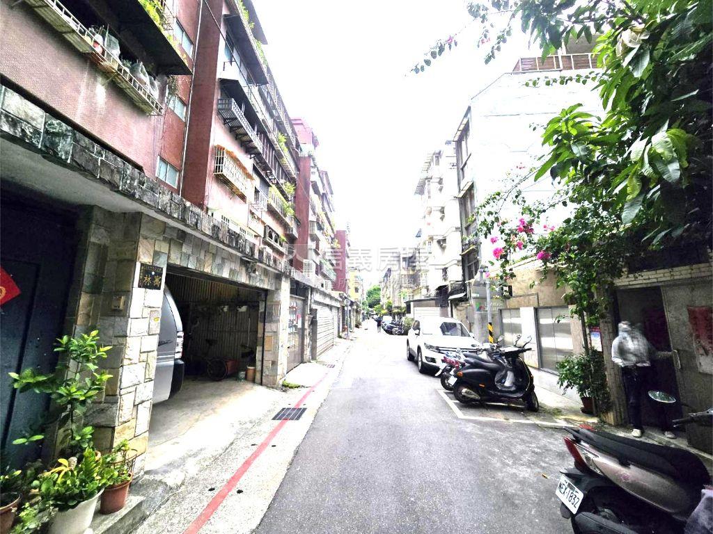 親友專任龍門學區７年屋房屋室內格局與周邊環境