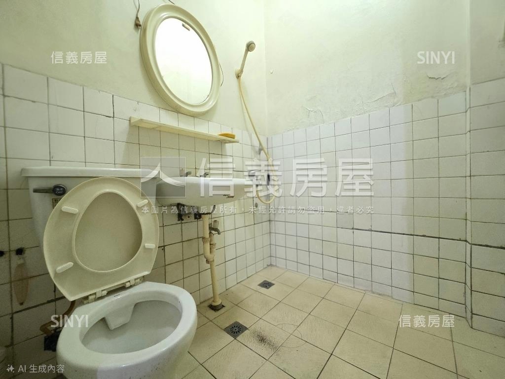 中興商圈臨路透天房屋室內格局與周邊環境