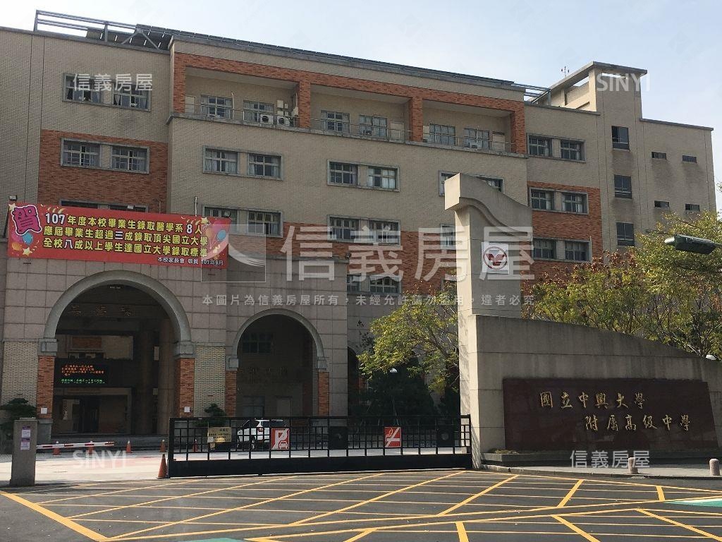 中興商圈臨路透天房屋室內格局與周邊環境