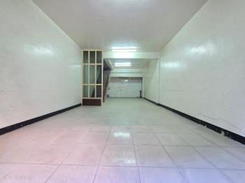 中興商圈臨路透天