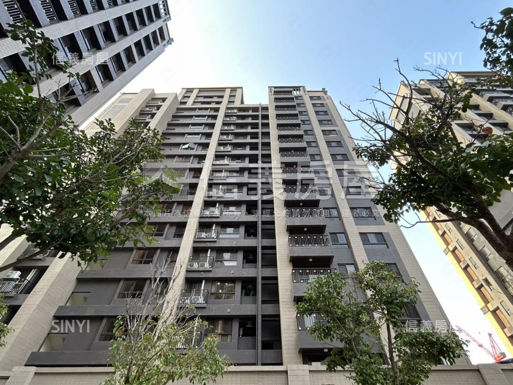 高鐵特區佳展大展景觀戶Ｂ房屋室內格局與周邊環境