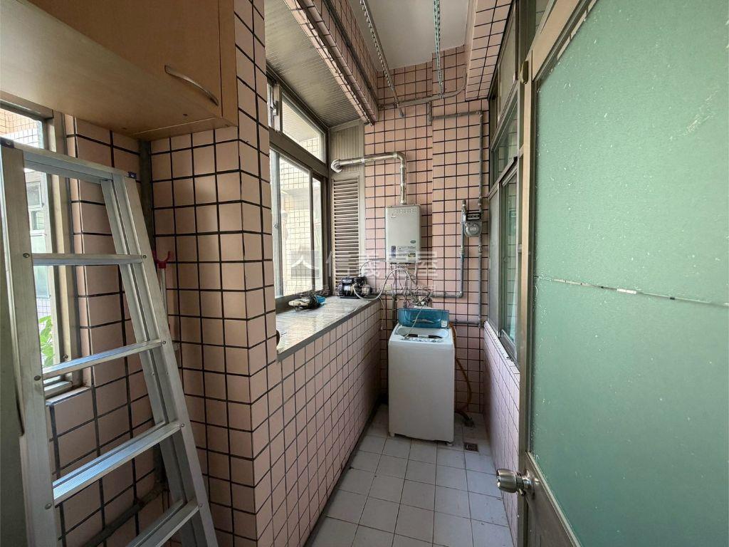 大湖奇蹟稀有二房房屋室內格局與周邊環境
