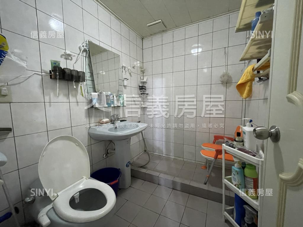 大正３＋１室雙衛二樓美寓房屋室內格局與周邊環境