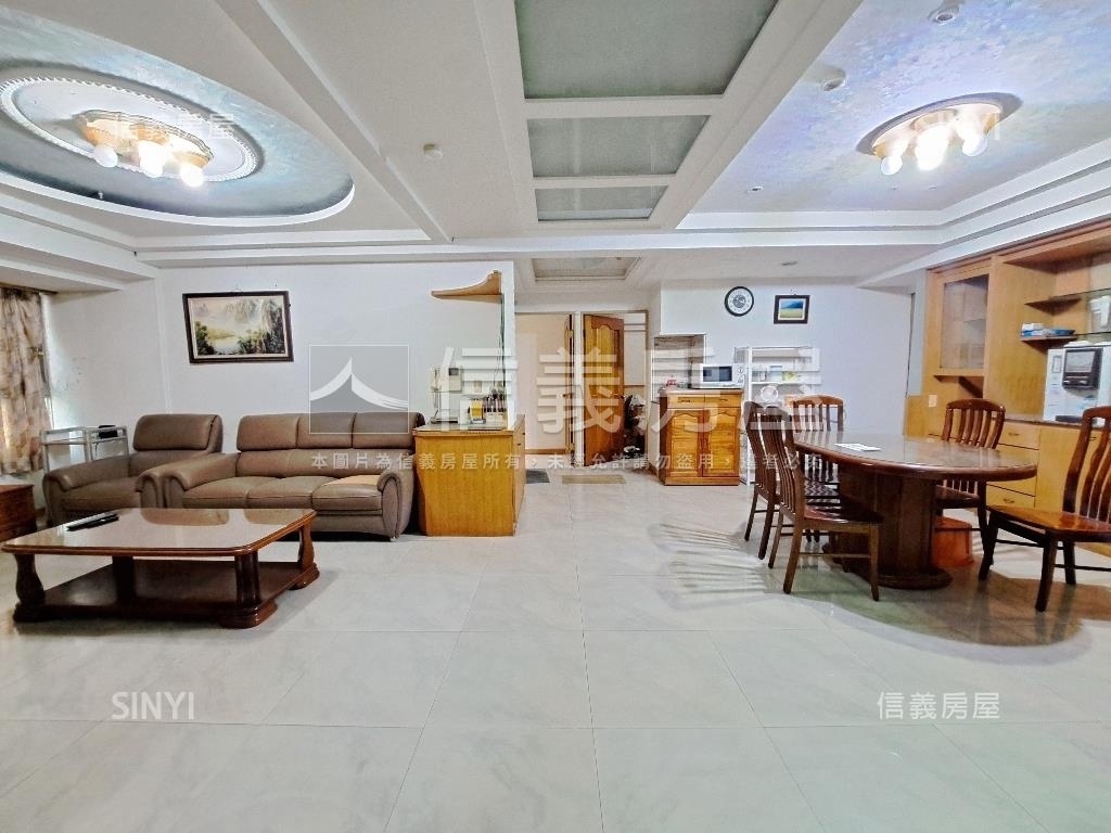 巴黎花都約７５坪四房車位房屋室內格局與周邊環境