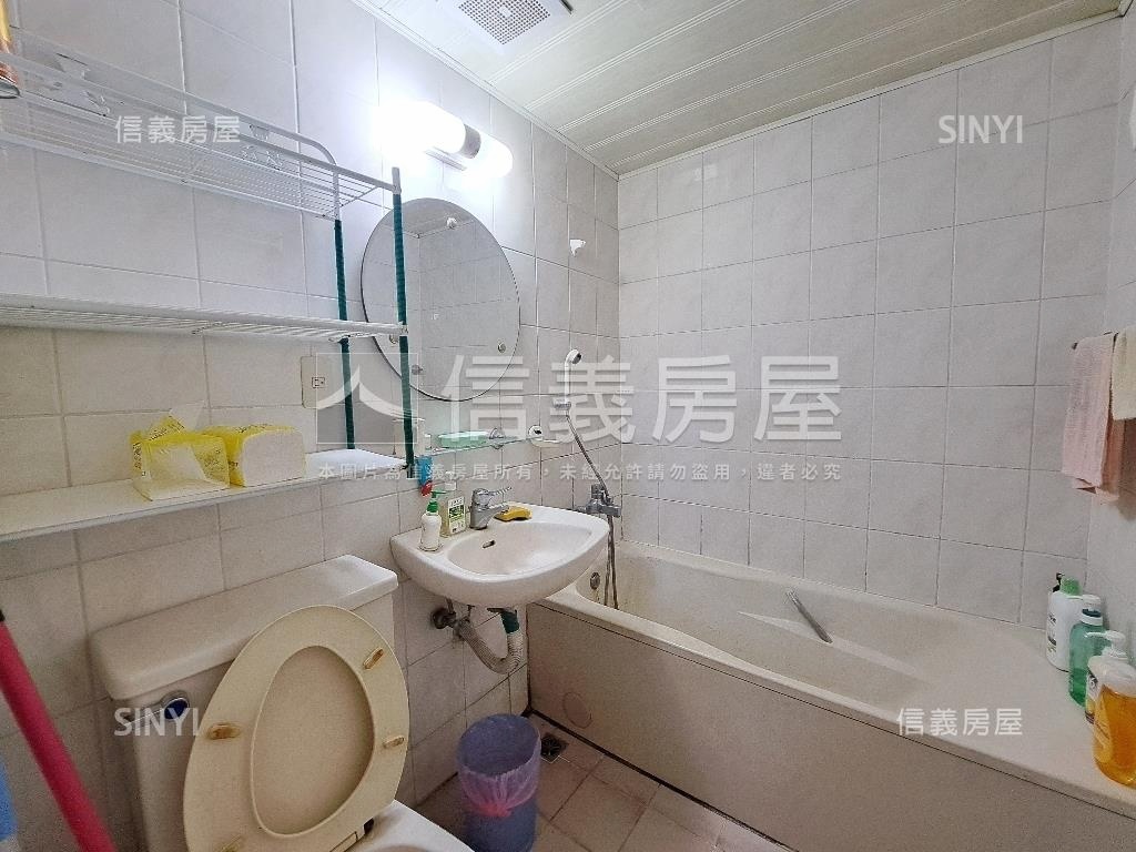 巴黎花都約７５坪四房車位房屋室內格局與周邊環境