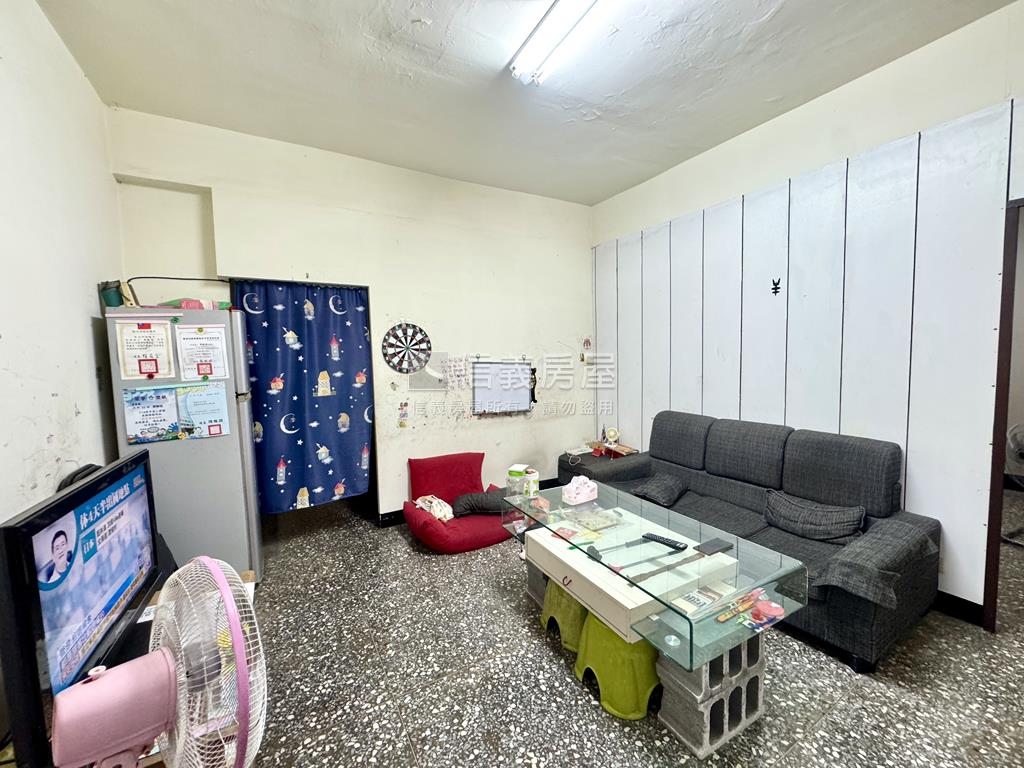 捷運新埔公寓方正三樓房屋室內格局與周邊環境