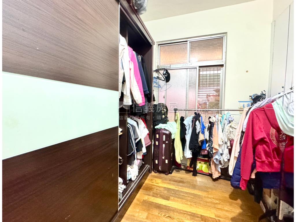 捷運新埔公寓方正三樓房屋室內格局與周邊環境