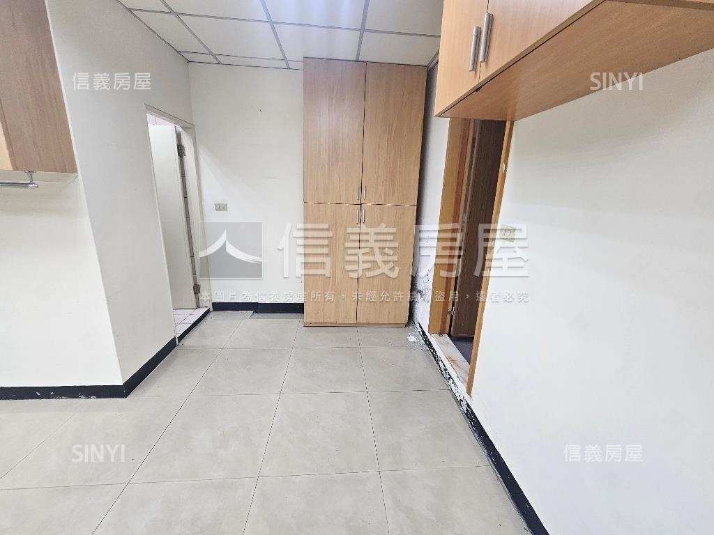 新東街珍漂亮１樓大面寬房屋室內格局與周邊環境
