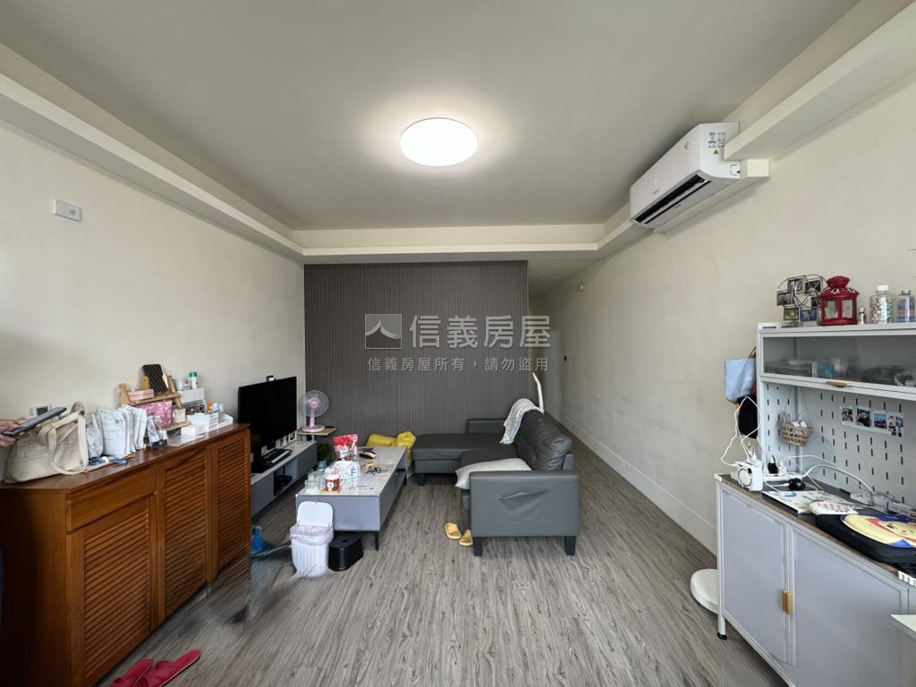 稀有中和環球透天店面房屋室內格局與周邊環境