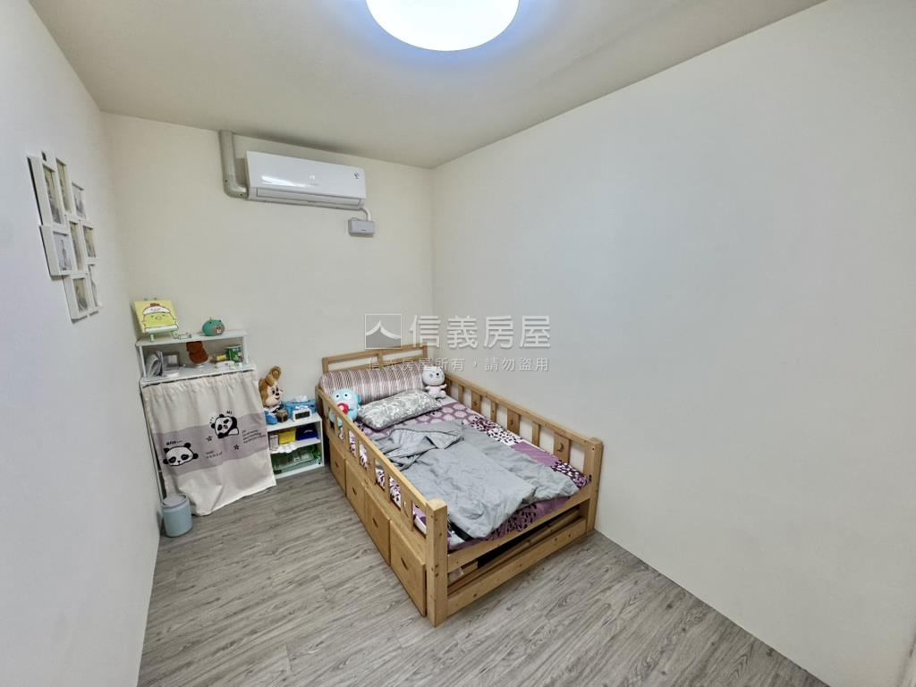 稀有中和環球透天店面房屋室內格局與周邊環境