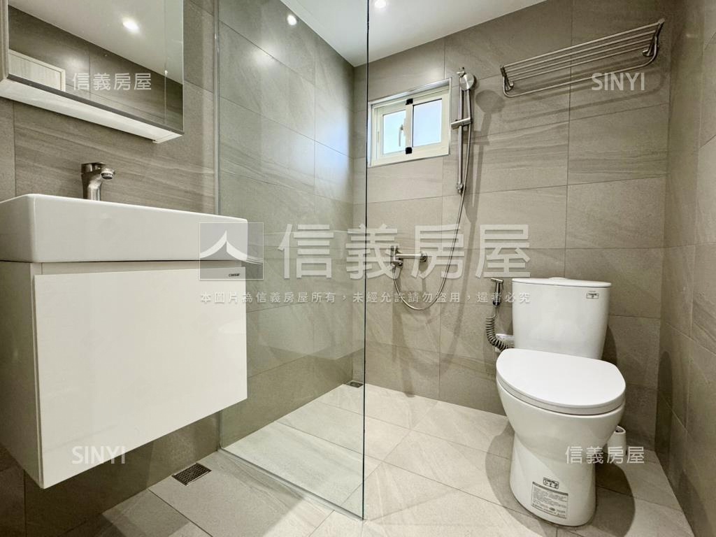 近成大精裝美寓Ａ房屋室內格局與周邊環境