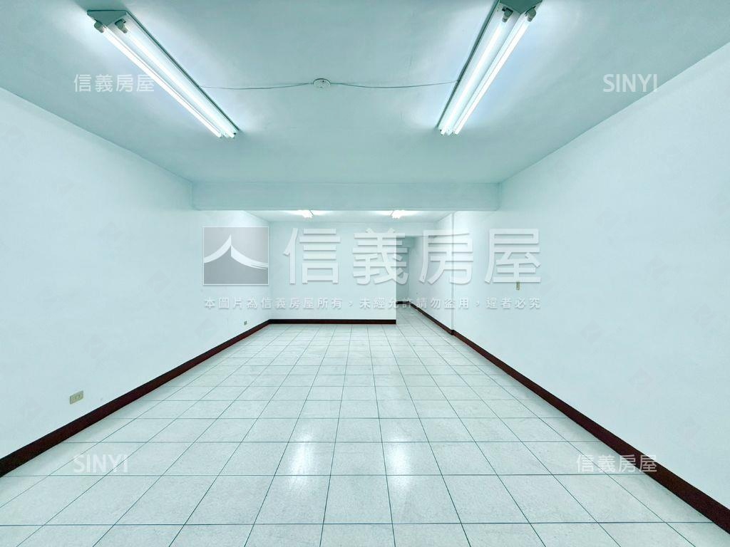 板橋燙金門牌＊城心寓所房屋室內格局與周邊環境