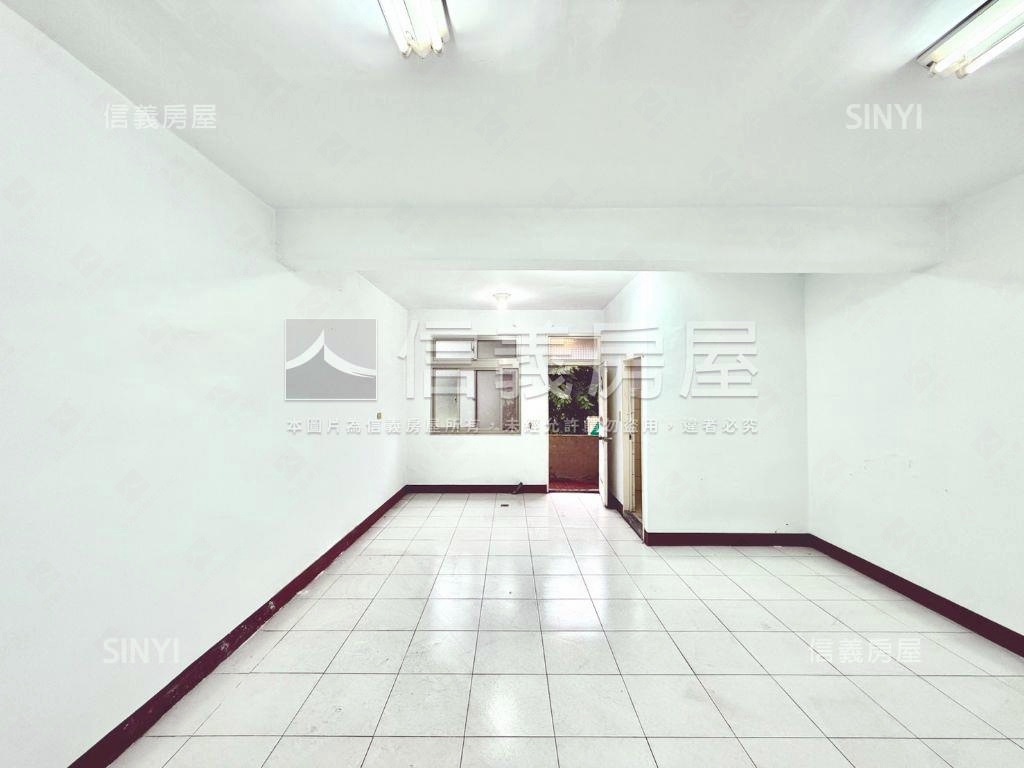 板橋燙金門牌＊城心寓所房屋室內格局與周邊環境