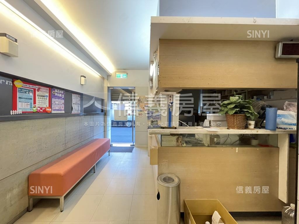 靜心旁大空間藥局房屋室內格局與周邊環境