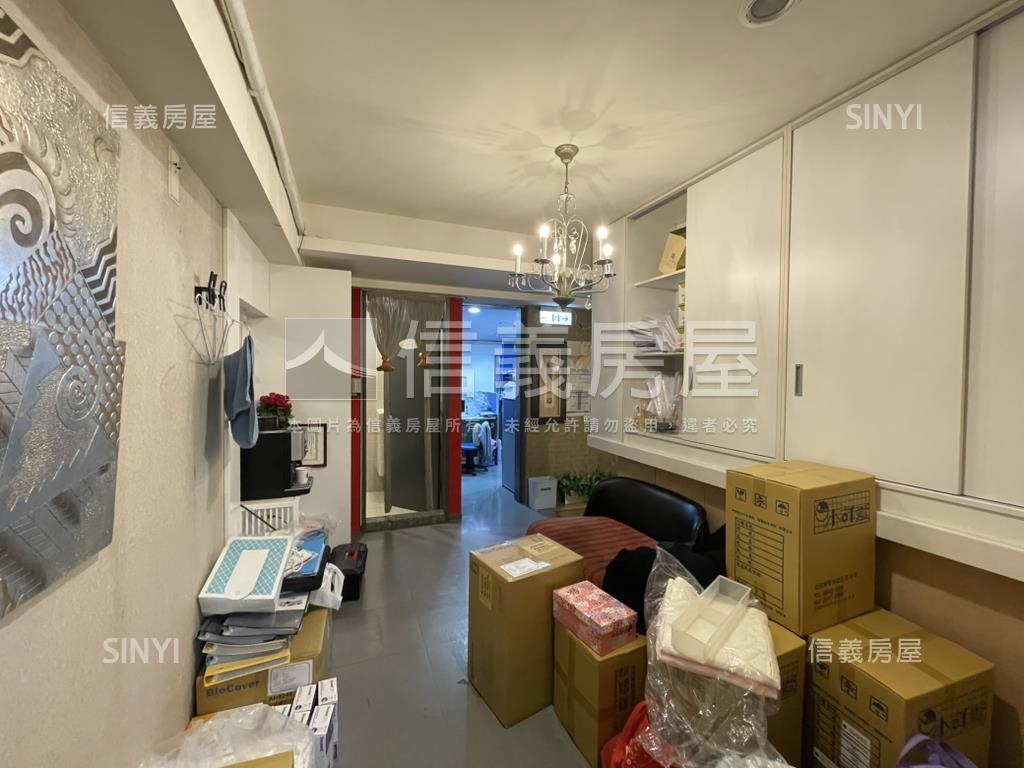 靜心旁大空間藥局房屋室內格局與周邊環境