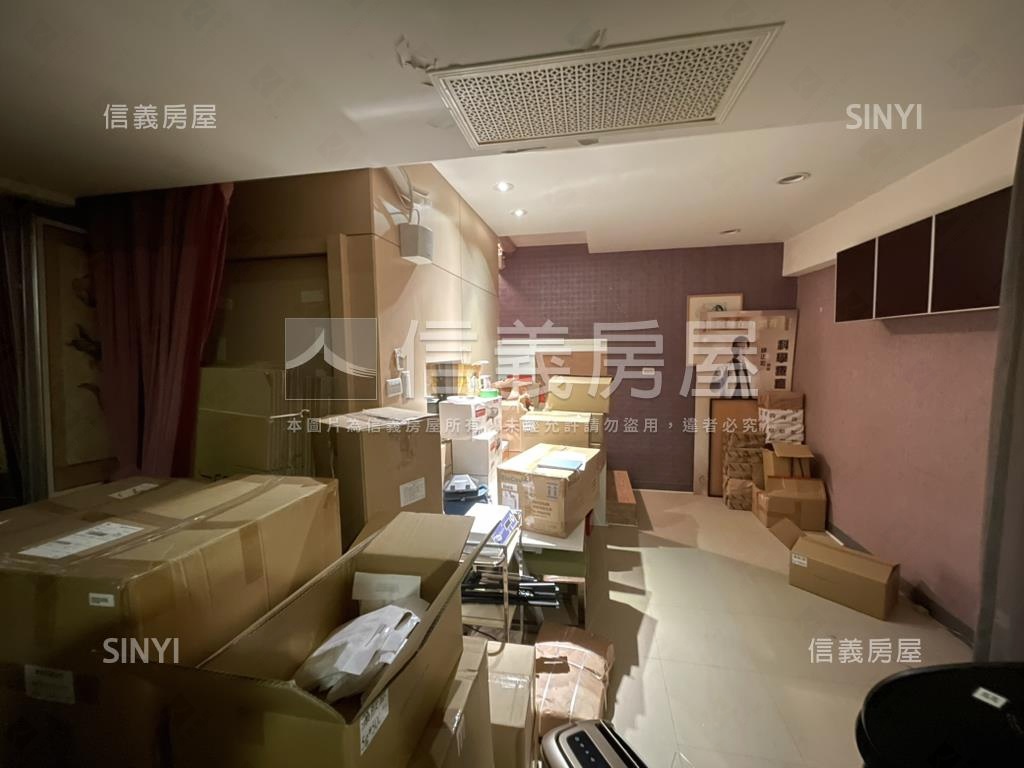 靜心旁大空間藥局房屋室內格局與周邊環境