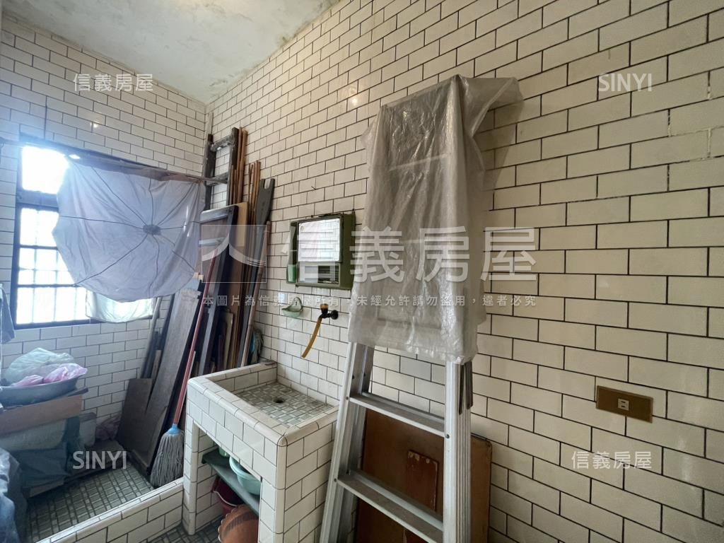 近中華路稀有釋出房屋室內格局與周邊環境