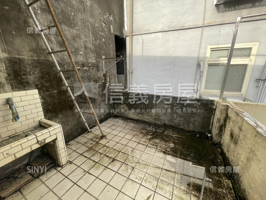 近中華路稀有釋出房屋室內格局與周邊環境