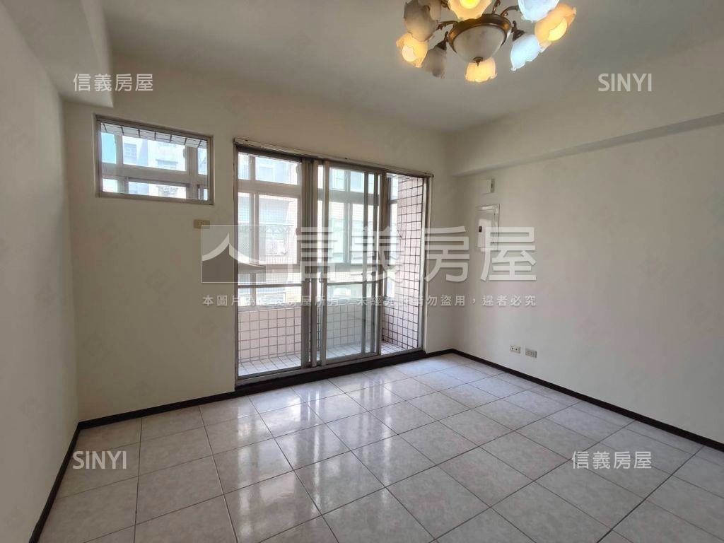 中壢。未來體育園區大三房房屋室內格局與周邊環境
