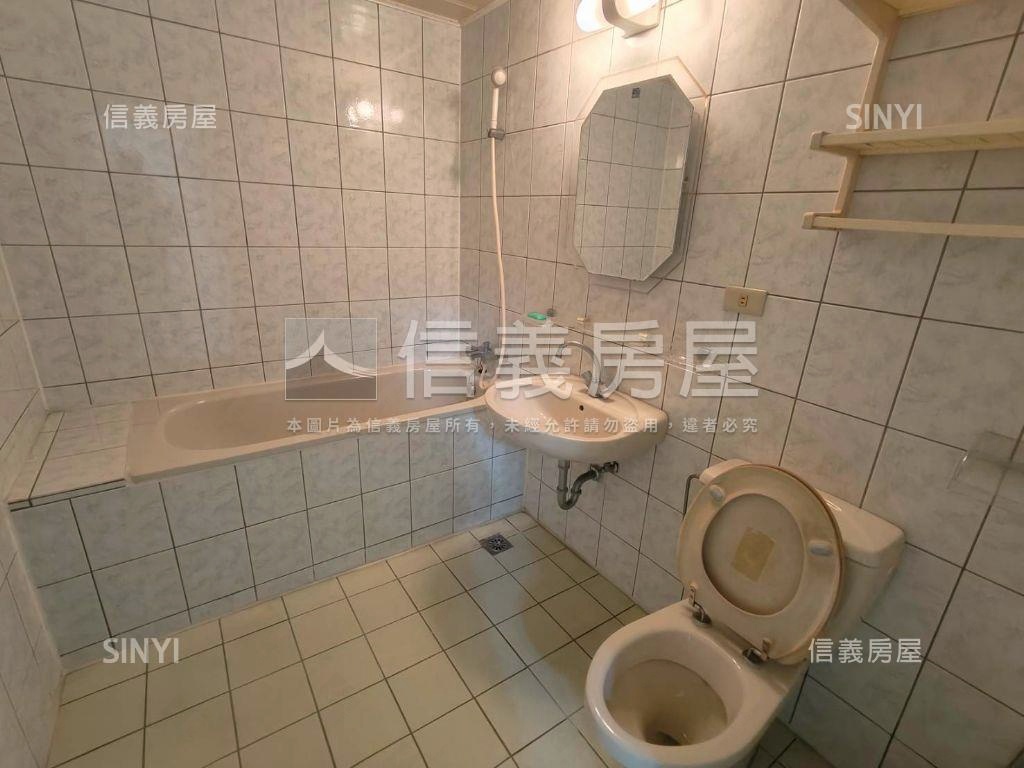 中壢。未來體育園區大三房房屋室內格局與周邊環境