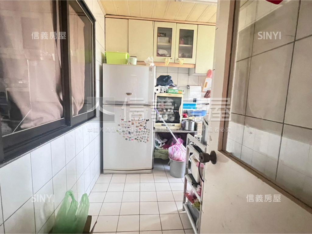 植物園明亮三房房屋室內格局與周邊環境