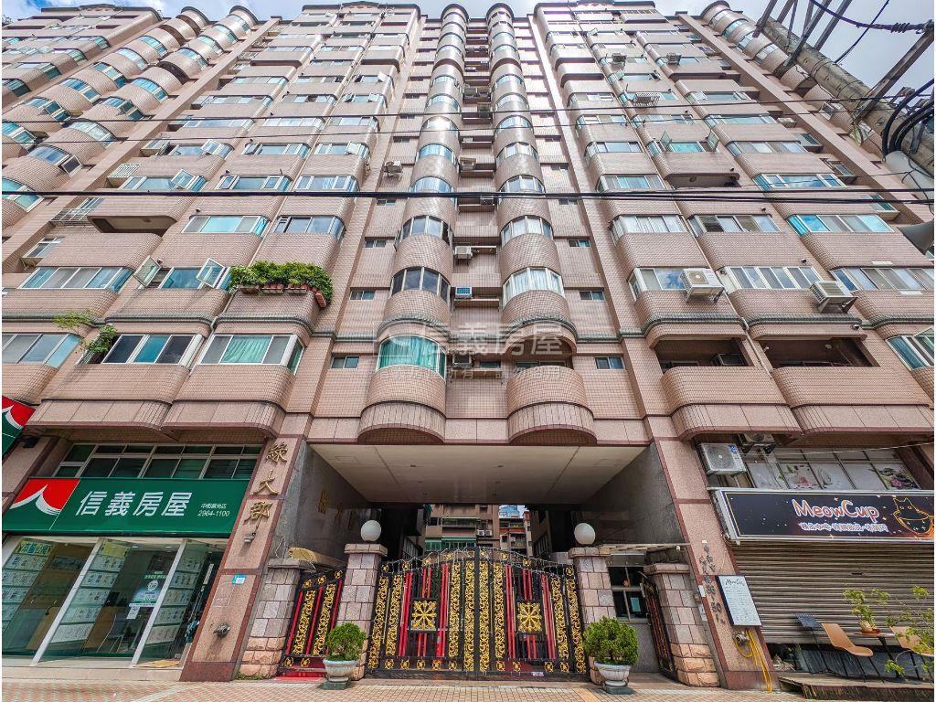 綠大郡尊爵高樓三房房屋室內格局與周邊環境