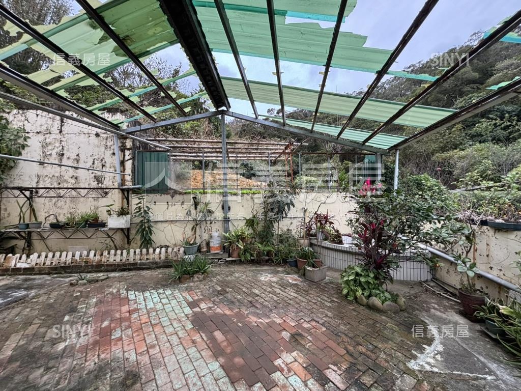 高峰路邊間大透天房屋室內格局與周邊環境