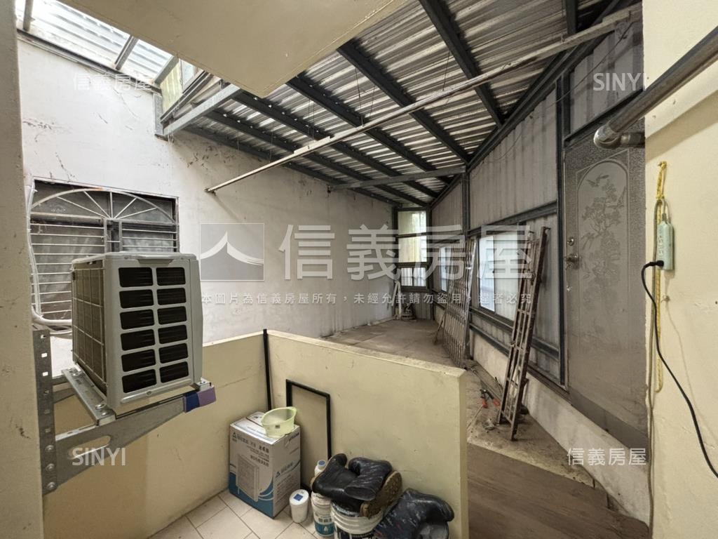 高峰路邊間大透天房屋室內格局與周邊環境