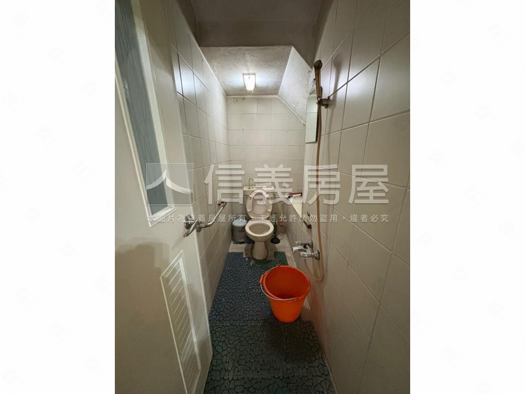 高峰路邊間大透天房屋室內格局與周邊環境