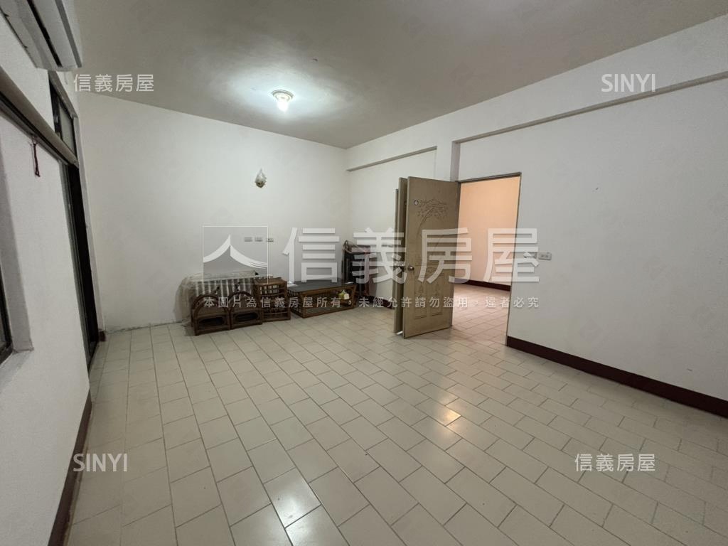 高峰路邊間大透天房屋室內格局與周邊環境