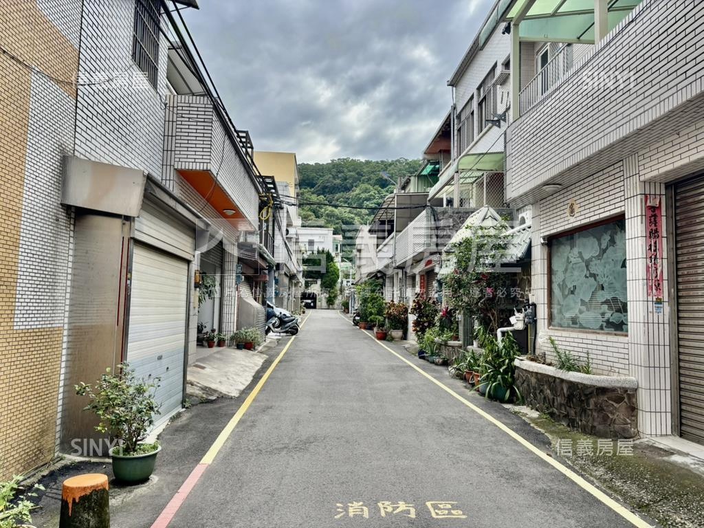 高峰路大地坪邊間透天房屋室內格局與周邊環境