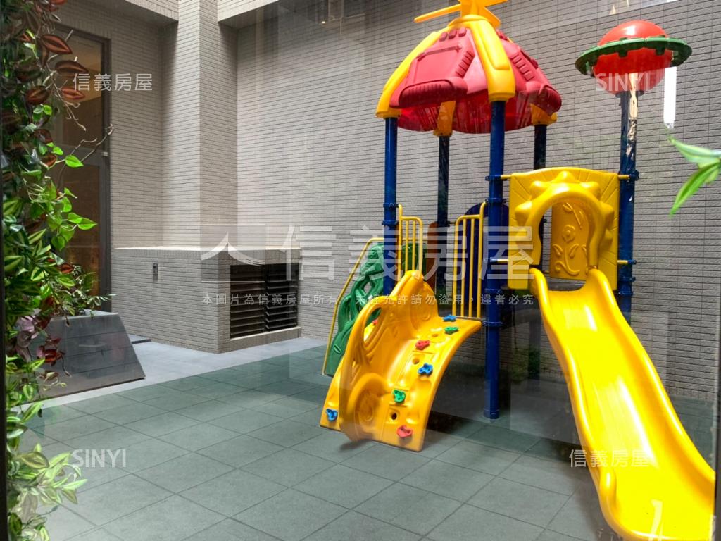 高樓視野朝南文心匯房屋室內格局與周邊環境