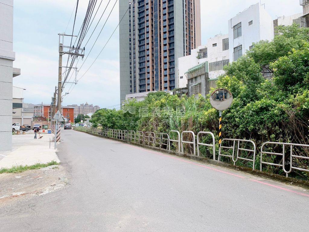 八德近廣豐挑高新穎廠房房屋室內格局與周邊環境