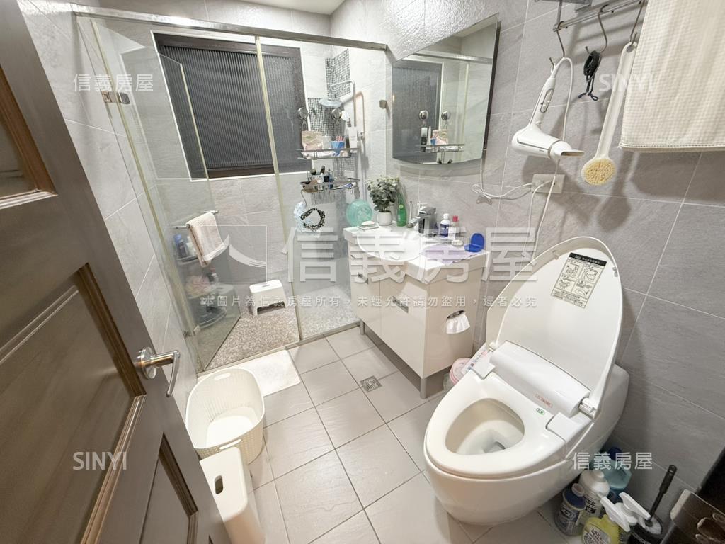 弘盛仁富質感三房平面車位房屋室內格局與周邊環境