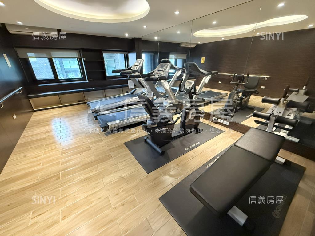 質感弘盛仁富三房平面車位房屋室內格局與周邊環境