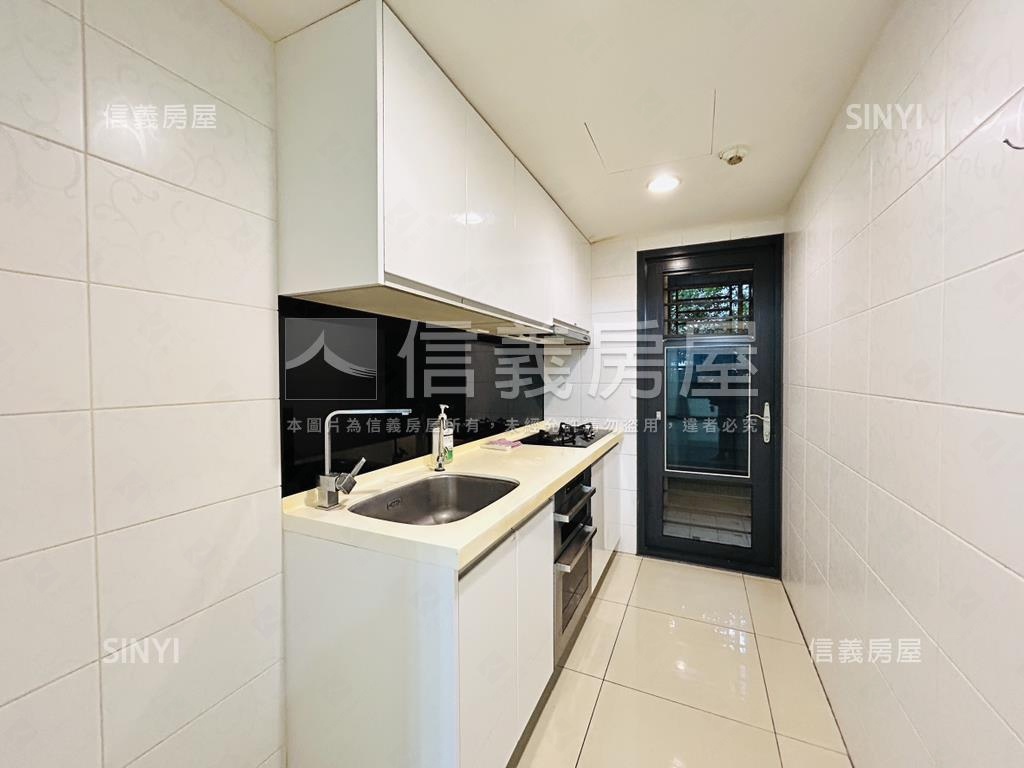 淡海國小周邊中庭景觀三房房屋室內格局與周邊環境