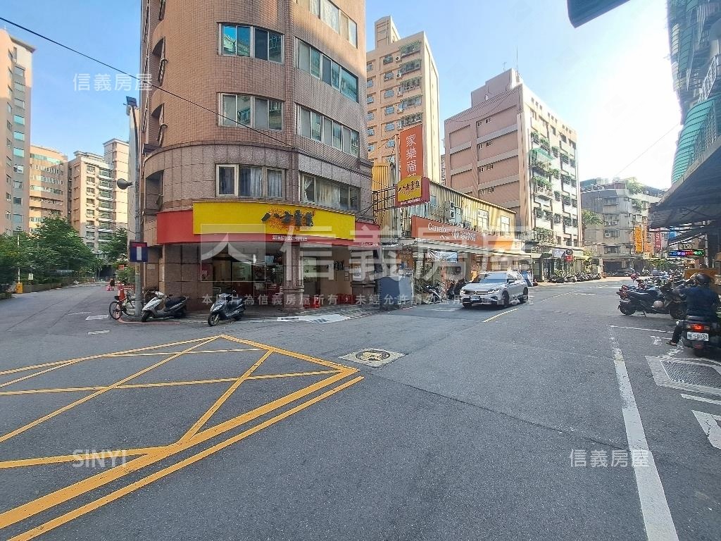 集賢特區熱賣金店面房屋室內格局與周邊環境