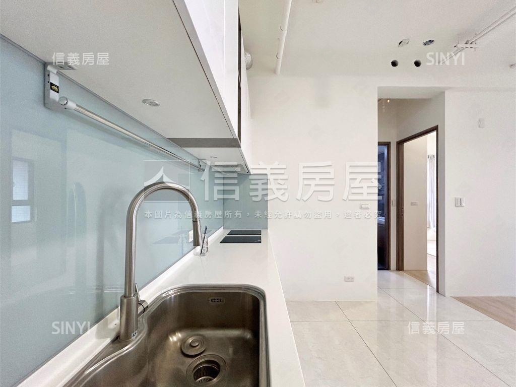 園區正門口寶睿第苑附平車房屋室內格局與周邊環境