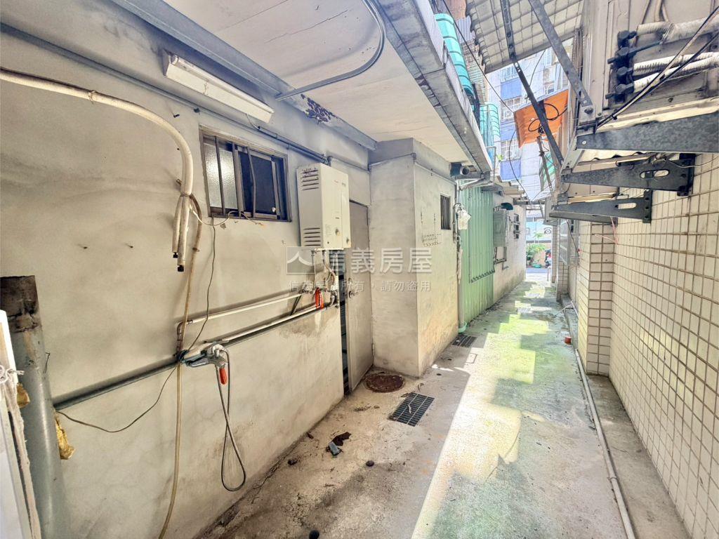 中和孝親首選公園一樓３房房屋室內格局與周邊環境