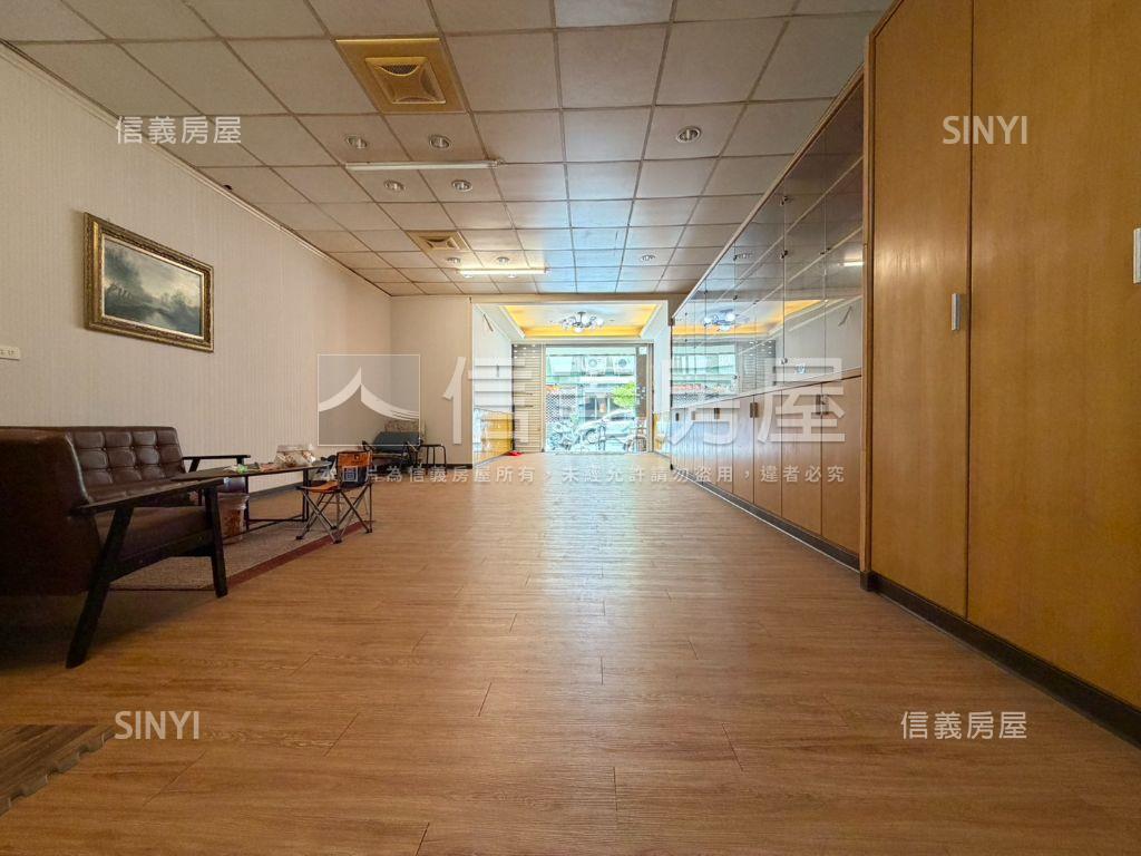 近中壢夜市一樓店面房屋室內格局與周邊環境
